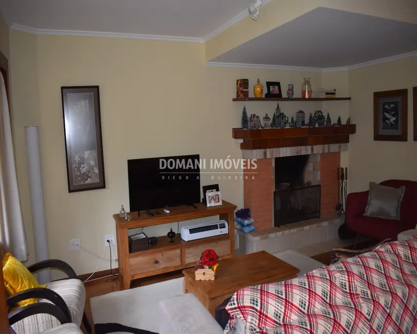 Foto 7 de Casa de Condomínio com 4 quartos à venda, 170m2 em Campos Do Jordao - SP