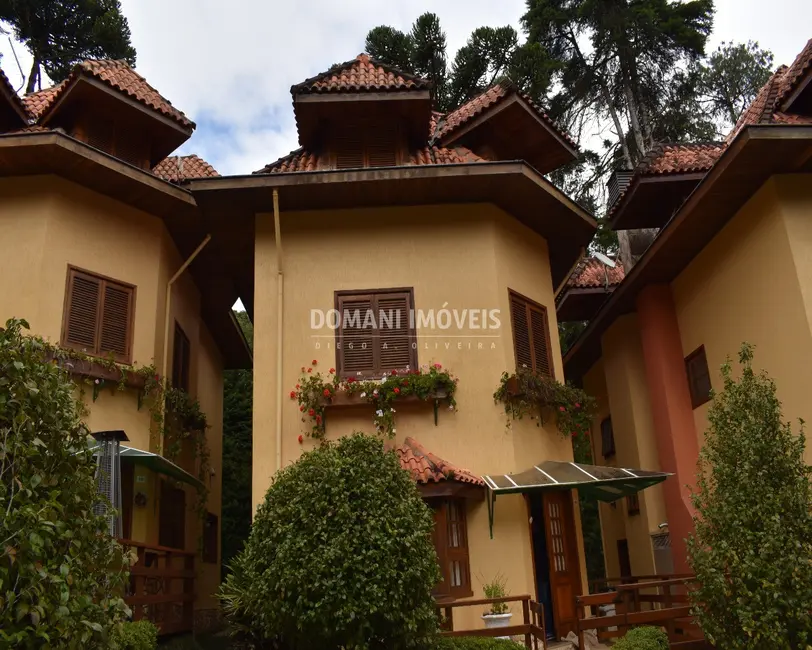 Foto 5 de Casa de Condomínio com 4 quartos à venda, 170m2 em Campos Do Jordao - SP