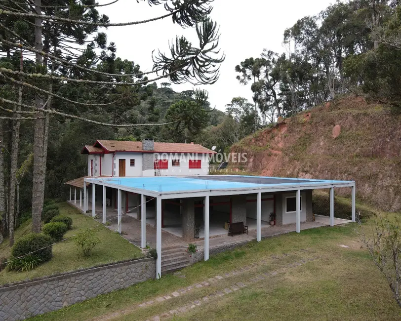 Sítio / Rancho com 4 quartos à venda e para alugar, 385m2 em Campos Do Jordao - SP - imagem 4 Foto 4 de Sítio / Rancho com 4 quartos à venda e para alugar, 385m2 em Campos Do Jordao - SP