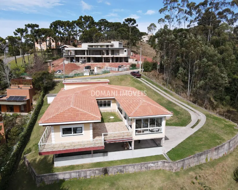 Foto 6 de Casa de Condomínio com 3 quartos à venda, 430m2 em Campos Do Jordao - SP