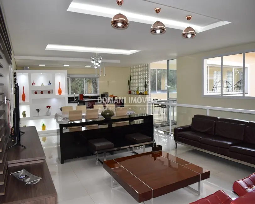 Foto 7 de Casa de Condomínio com 3 quartos à venda, 430m2 em Campos Do Jordao - SP