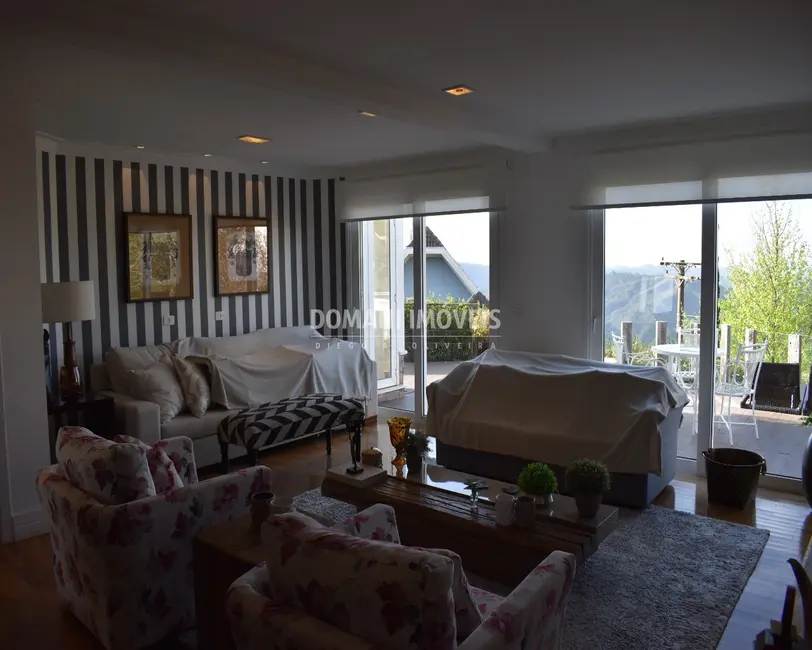 Foto 7 de Casa de Condomínio com 4 quartos à venda, 210m2 em Campos Do Jordao - SP