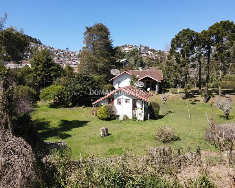 Foto 3 de Casa com 3 quartos à venda, 270m2 em Campos Do Jordao - SP