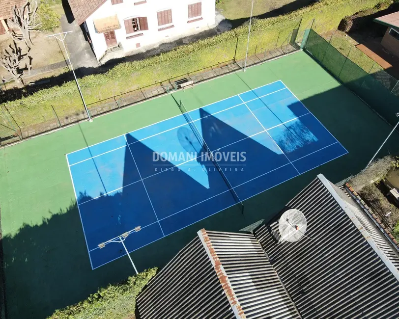 Foto 9 de Casa com 5 quartos à venda, 1400m2 em Campos Do Jordao - SP