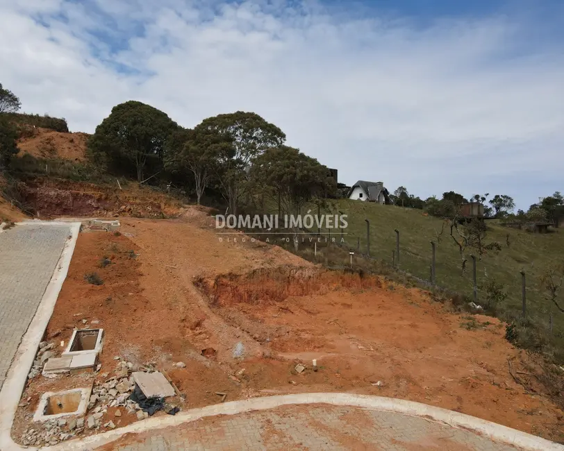 Foto 1 de Terreno / Lote à venda, 1270m2 em Campos Do Jordao - SP