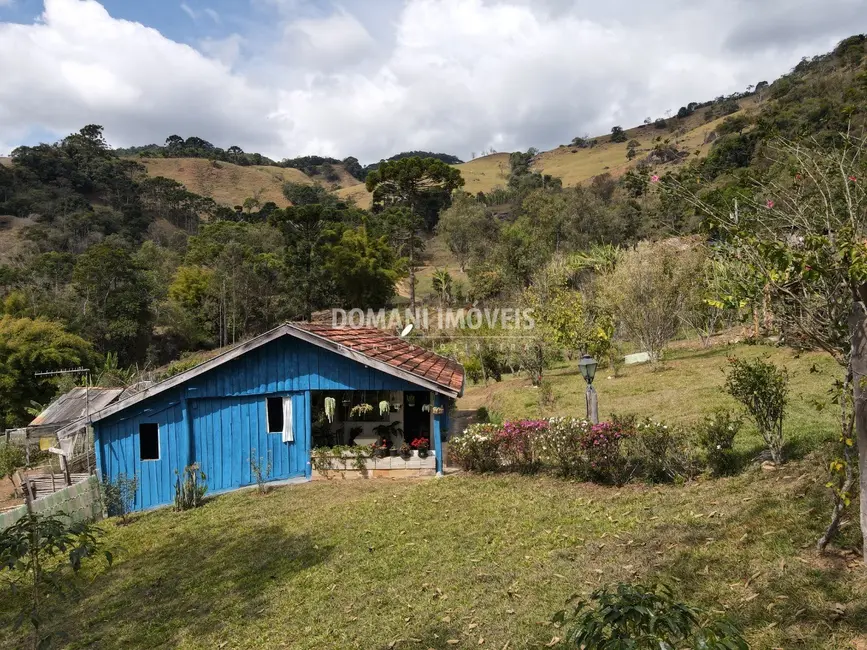 Foto 1 de Sítio / Rancho com 3 quartos à venda em Campos Do Jordao - SP