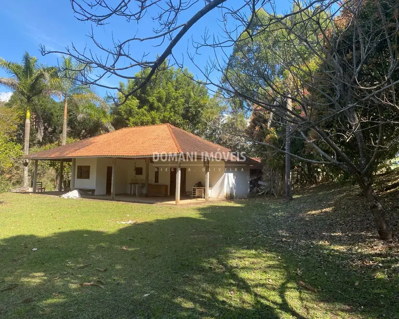 Foto 1 de Sítio / Rancho com 3 quartos à venda, 170m2 em Campos Do Jordao - SP