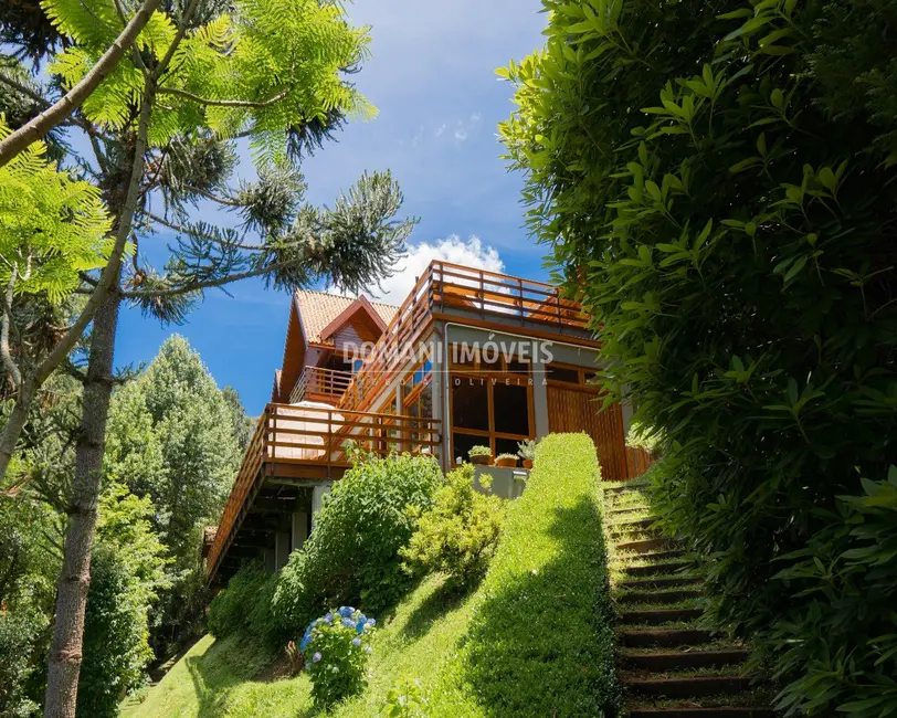 Casa com 7 quartos à venda, 960m2 em Campos Do Jordao - SP - imagem 5 Foto 5 de Casa com 7 quartos à venda, 960m2 em Campos Do Jordao - SP