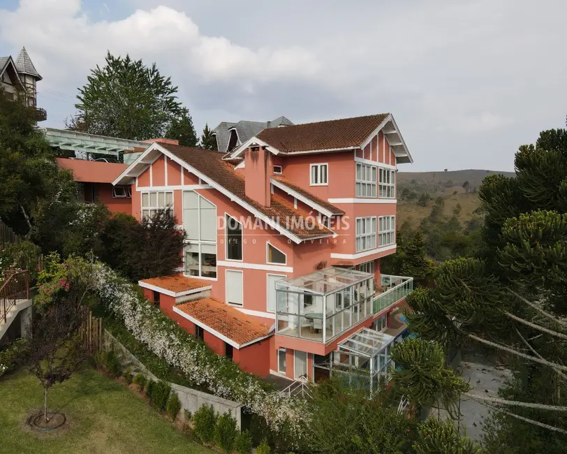 Casa de Condomínio com 4 quartos à venda, 636m2 em Campos Do Jordao - SP - imagem 2 Foto 2 de Casa de Condomínio com 4 quartos à venda, 636m2 em Campos Do Jordao - SP