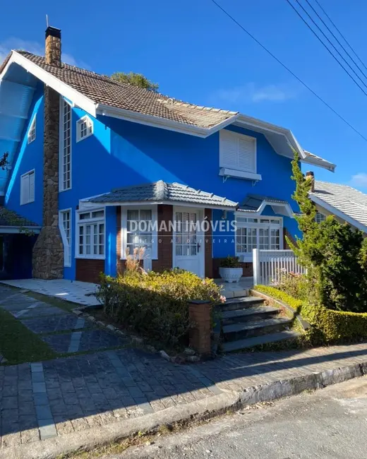 Foto 3 de Casa de Condomínio com 3 quartos à venda, 240m2 em Campos Do Jordao - SP