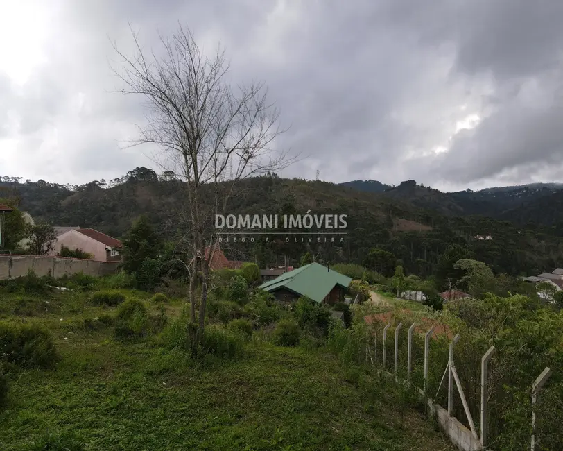 Foto 1 de Terreno / Lote à venda, 550m2 em Campos Do Jordao - SP