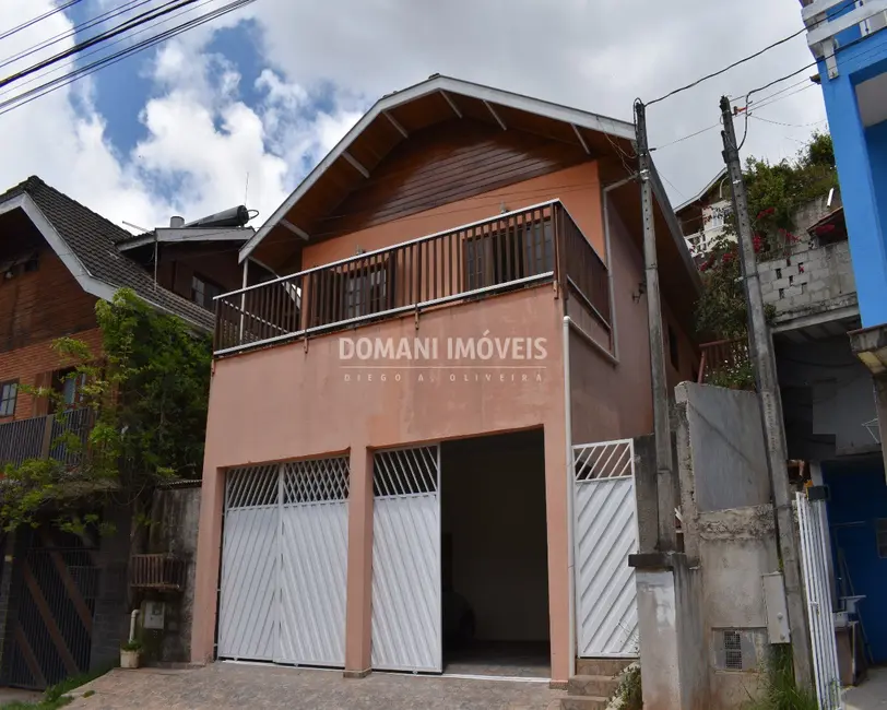Foto 2 de Casa com 3 quartos para alugar, 270m2 em Campos Do Jordao - SP
