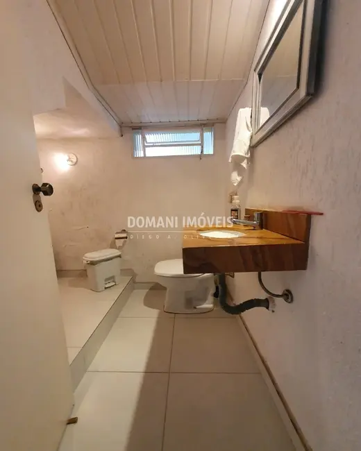 Casa com 4 quartos à venda, 185m2 em Campos Do Jordao - SP - imagem 9 Foto 9 de Casa com 4 quartos à venda, 185m2 em Campos Do Jordao - SP