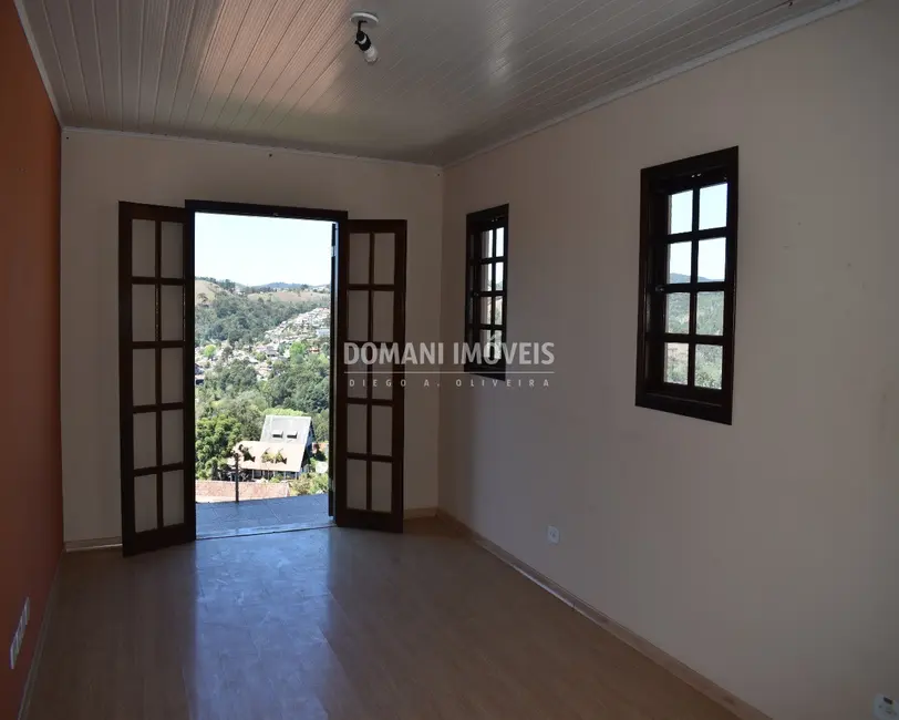 Foto 7 de Casa com 2 quartos à venda, 110m2 em Campos Do Jordao - SP