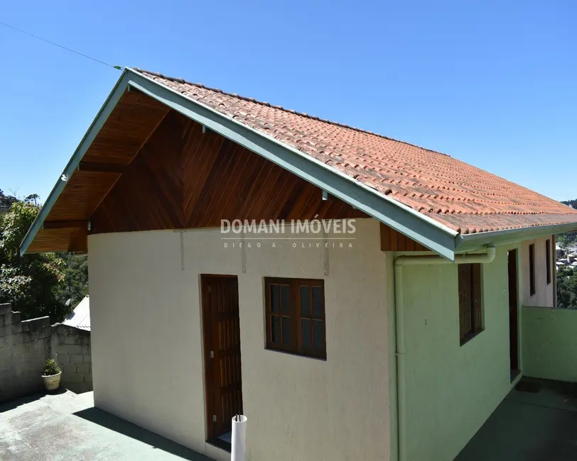 Foto 3 de Casa com 2 quartos à venda, 110m2 em Campos Do Jordao - SP