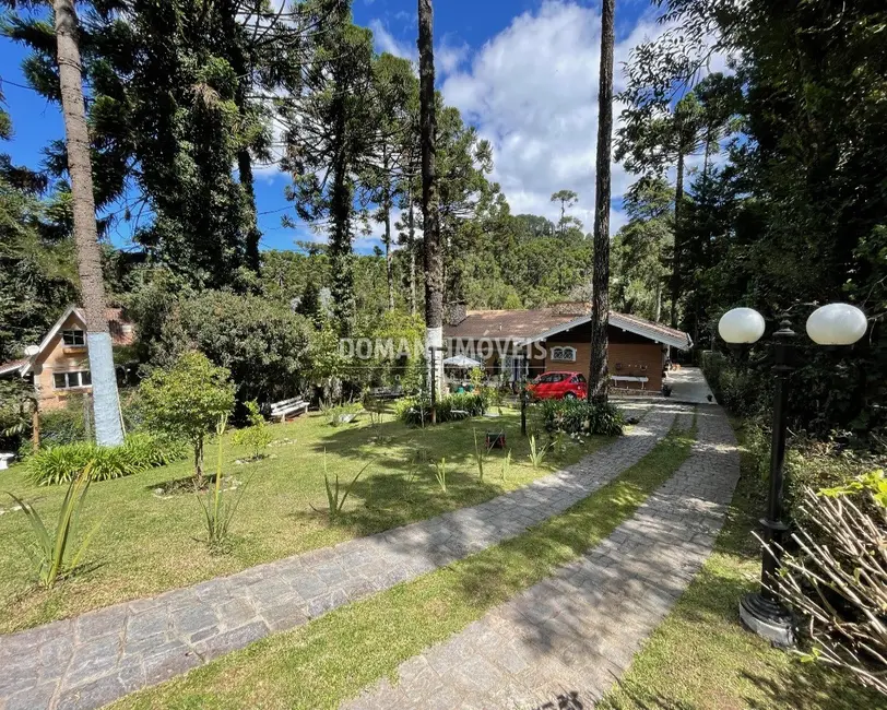 Casa com 5 quartos à venda, 570m2 em Campos Do Jordao - SP - imagem 2 Foto 2 de Casa com 5 quartos à venda, 570m2 em Campos Do Jordao - SP