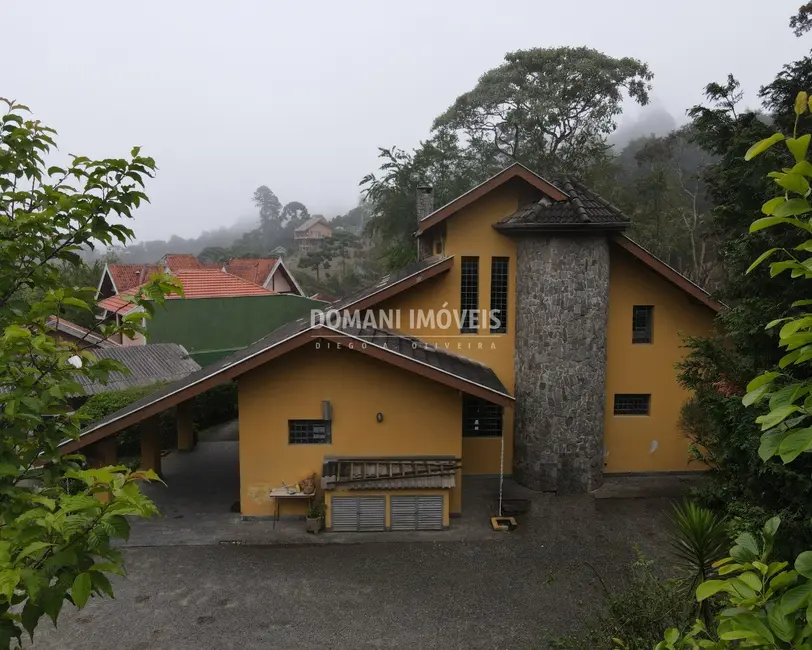 Foto 1 de Casa com 5 quartos à venda, 255m2 em Campos Do Jordao - SP