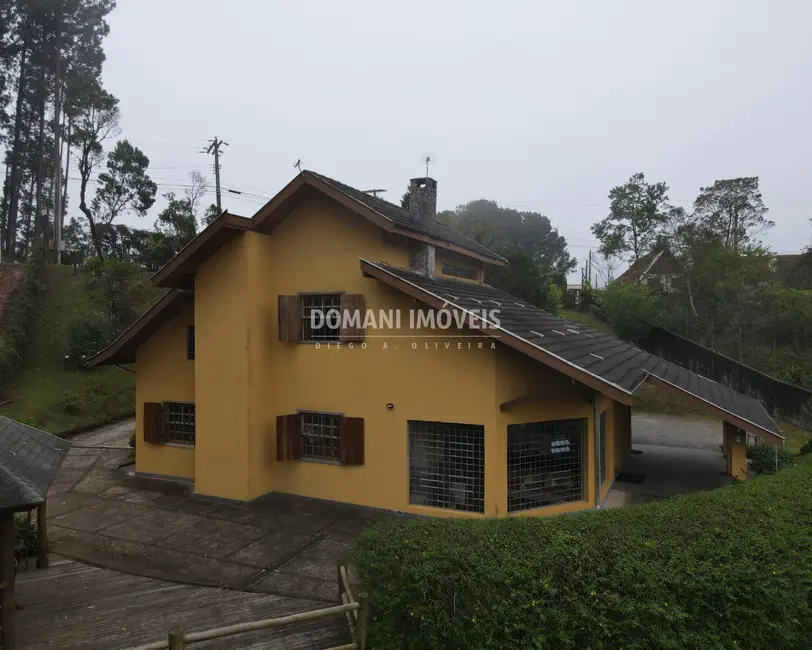 Foto 2 de Casa com 5 quartos à venda, 255m2 em Campos Do Jordao - SP