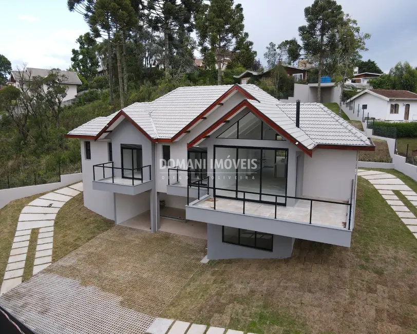 Foto 1 de Casa com 4 quartos à venda, 298m2 em Campos Do Jordao - SP