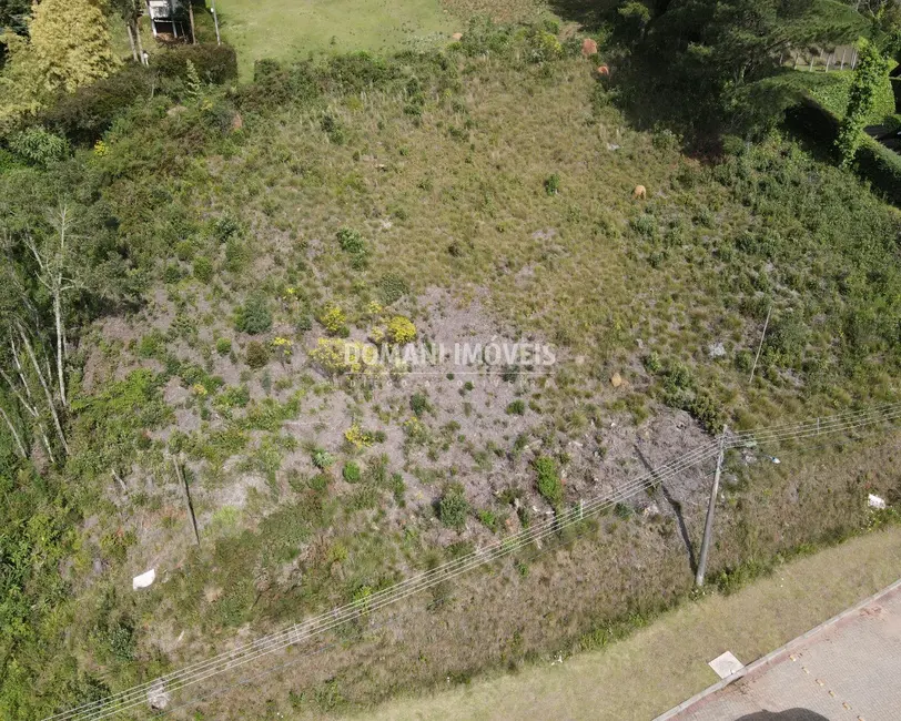 Foto 1 de Terreno / Lote à venda, 2880m2 em Campos Do Jordao - SP