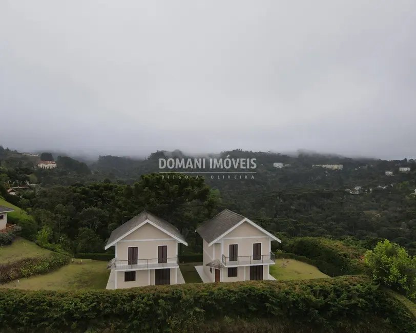 Foto 2 de Casa de Condomínio com 6 quartos à venda, 260m2 em Campos Do Jordao - SP