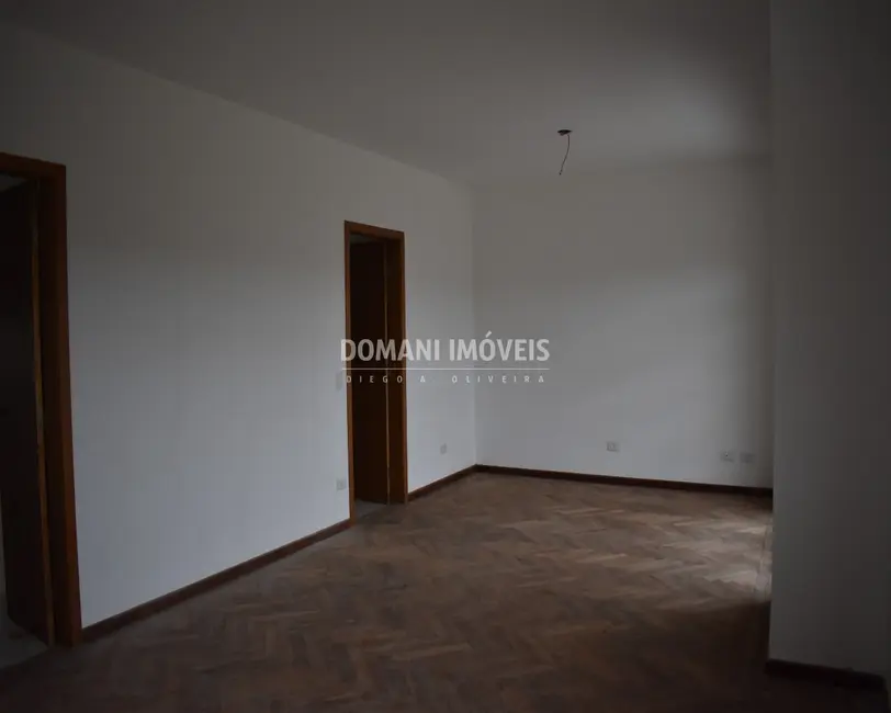 Casa de Condomínio com 3 quartos à venda, 130m2 em Campos Do Jordao - SP - imagem 6 Foto 6 de Casa de Condomínio com 3 quartos à venda, 130m2 em Campos Do Jordao - SP