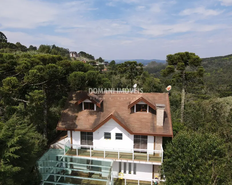 Foto 2 de Casa com 3 quartos à venda e para alugar, 455m2 em Campos Do Jordao - SP