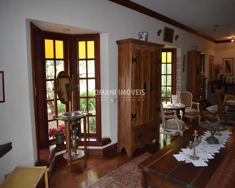 Foto 9 de Casa com 7 quartos à venda, 690m2 em Campos Do Jordao - SP