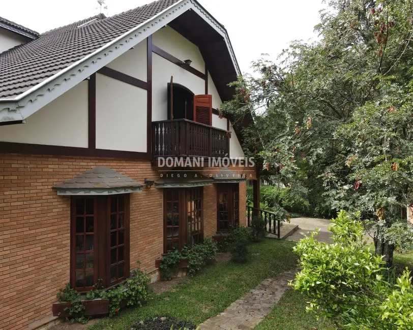 Foto 5 de Casa com 7 quartos à venda, 690m2 em Campos Do Jordao - SP