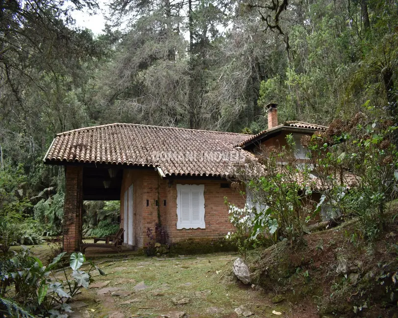 Foto 9 de Casa com 6 quartos à venda, 340m2 em Campos Do Jordao - SP