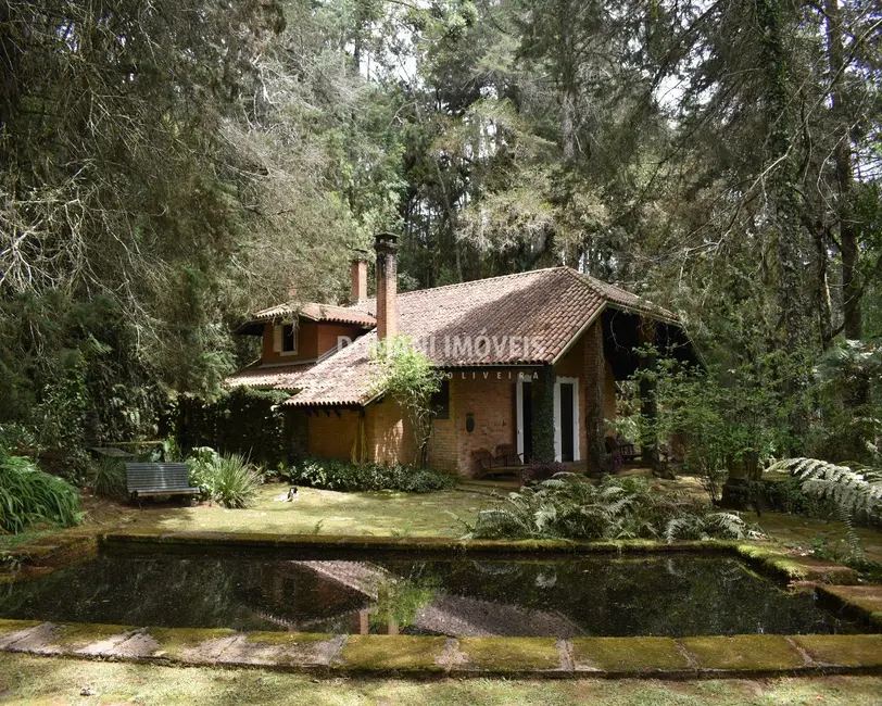 Foto 1 de Casa com 6 quartos à venda, 340m2 em Campos Do Jordao - SP