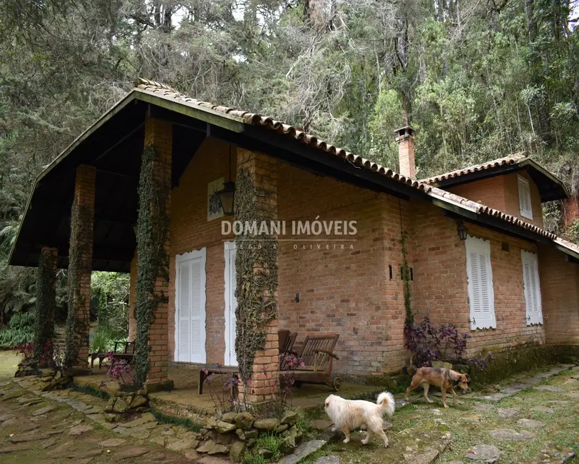 Foto 2 de Casa com 6 quartos à venda, 340m2 em Campos Do Jordao - SP
