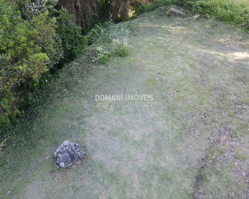 Foto 3 de Terreno / Lote à venda, 750m2 em Campos Do Jordao - SP