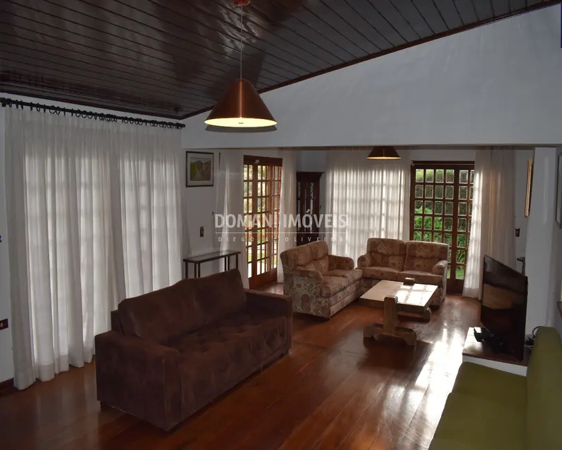 Foto 8 de Casa com 4 quartos à venda e para alugar, 260m2 em Campos Do Jordao - SP