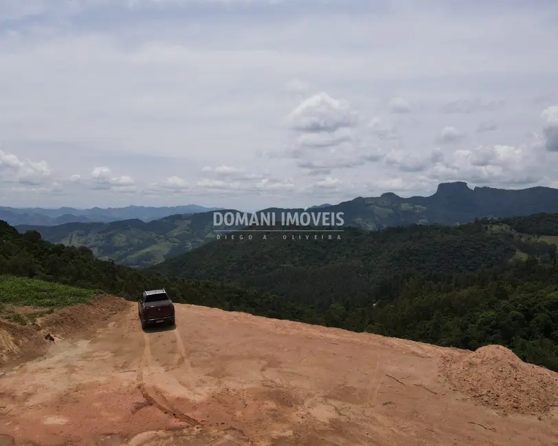 Foto 1 de Terreno / Lote à venda, 2430m2 em Campos Do Jordao - SP