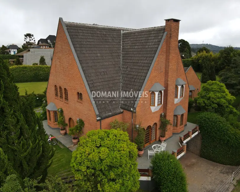 Foto 4 de Casa com 4 quartos à venda e para alugar, 530m2 em Campos Do Jordao - SP