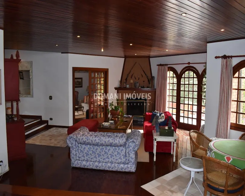 Foto 9 de Casa com 4 quartos à venda e para alugar, 530m2 em Campos Do Jordao - SP