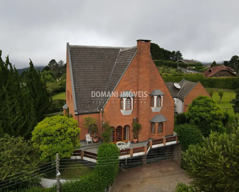 Foto 1 de Casa com 4 quartos à venda e para alugar, 530m2 em Campos Do Jordao - SP