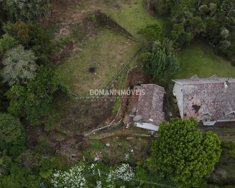 Foto 6 de Casa com 4 quartos à venda, 720m2 em Campos Do Jordao - SP