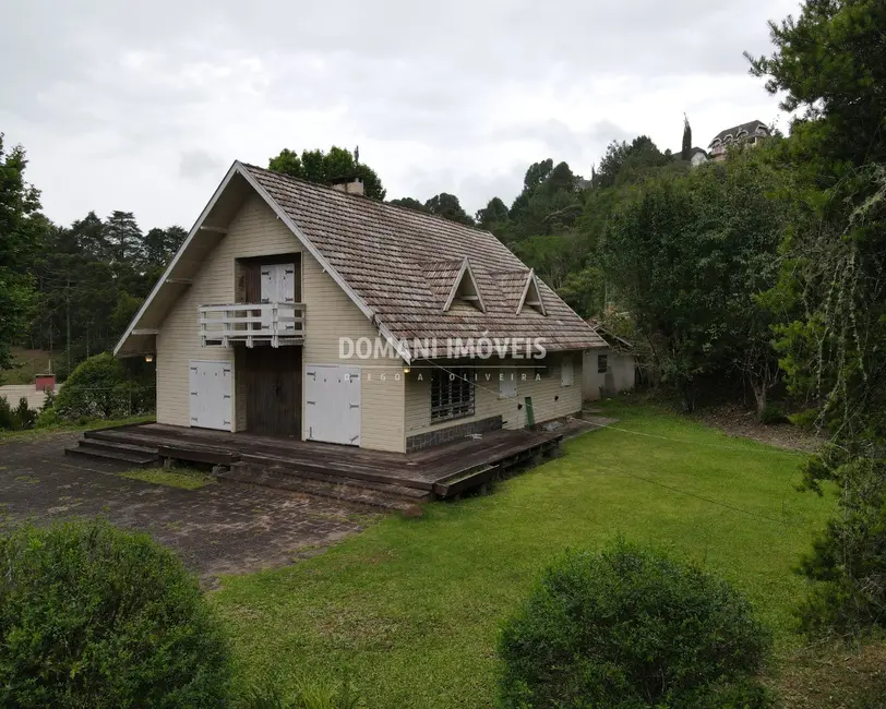 Foto 1 de Casa com 4 quartos à venda, 720m2 em Campos Do Jordao - SP