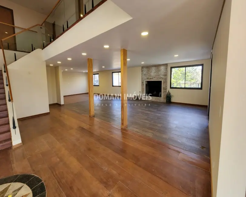 Casa com 7 quartos para alugar, 780m2 em Campos Do Jordao - SP - imagem 6 Foto 6 de Casa com 7 quartos para alugar, 780m2 em Campos Do Jordao - SP