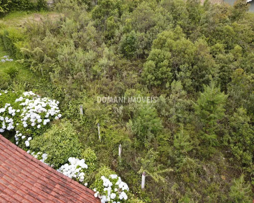 Foto 1 de Terreno / Lote à venda, 1050m2 em Campos Do Jordao - SP