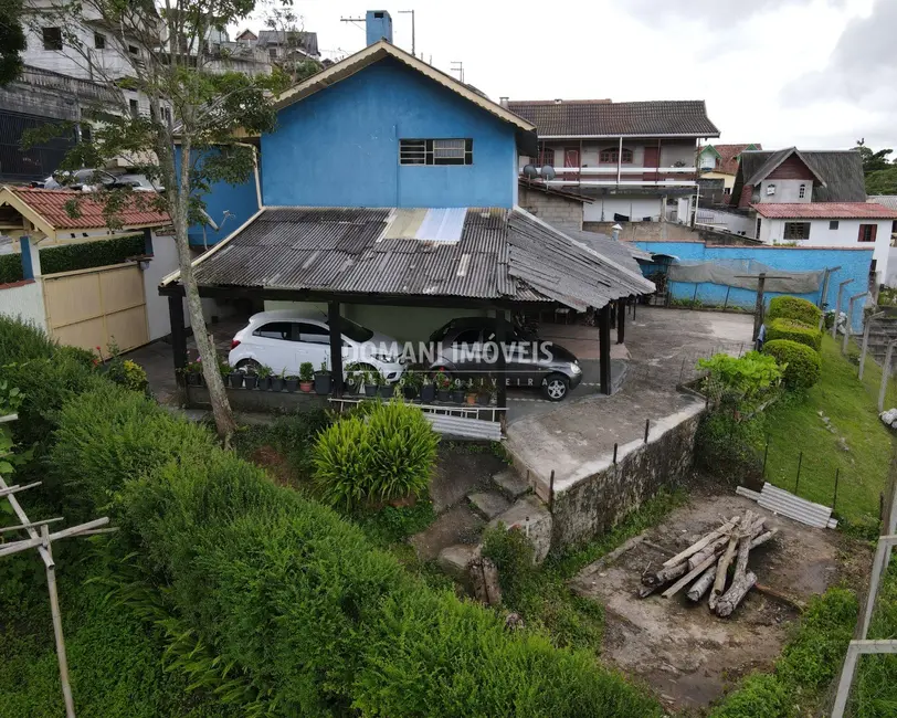 Foto 2 de Casa com 2 quartos à venda, 152m2 em Campos Do Jordao - SP