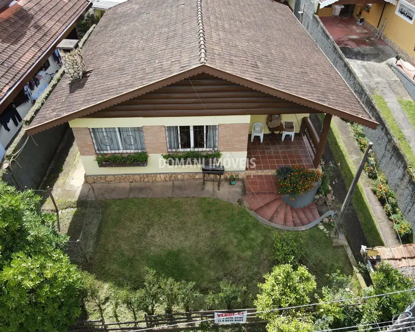 Foto 4 de Casa com 3 quartos à venda, 198m2 em Campos Do Jordao - SP