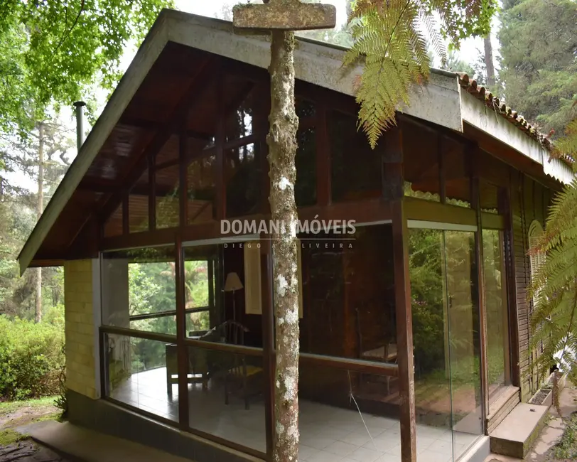 Foto 1 de Casa com 1 quarto à venda, 48m2 em Campos Do Jordao - SP