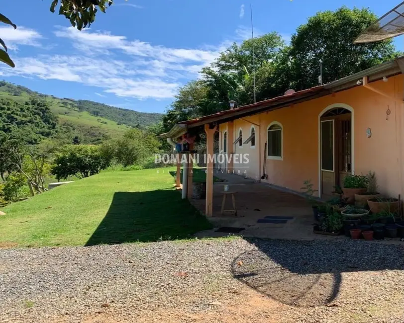 Sítio / Rancho com 4 quartos à venda, 250m2 em Goncalves - MG - imagem 4 Foto 4 de Sítio / Rancho com 4 quartos à venda, 250m2 em Goncalves - MG