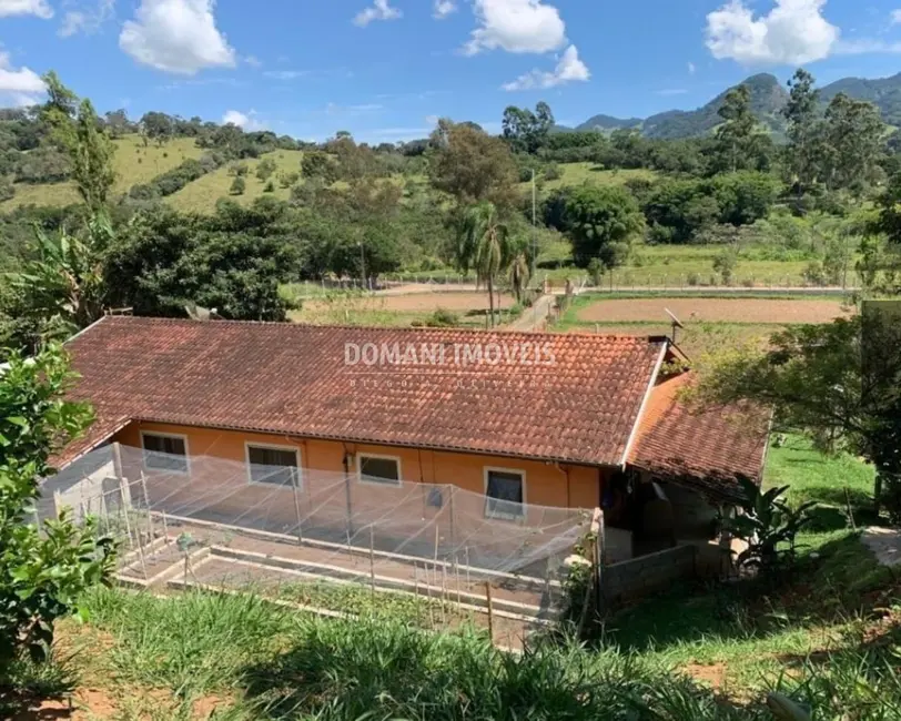 Sítio / Rancho com 4 quartos à venda, 250m2 em Goncalves - MG - imagem 5 Foto 5 de Sítio / Rancho com 4 quartos à venda, 250m2 em Goncalves - MG