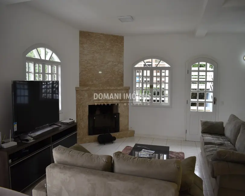 Foto 9 de Casa de Condomínio com 5 quartos à venda, 205m2 em Campos Do Jordao - SP