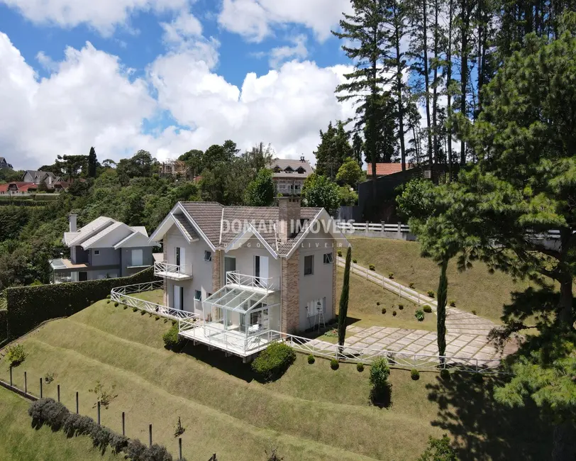 Foto 7 de Casa com 4 quartos à venda, 230m2 em Campos Do Jordao - SP