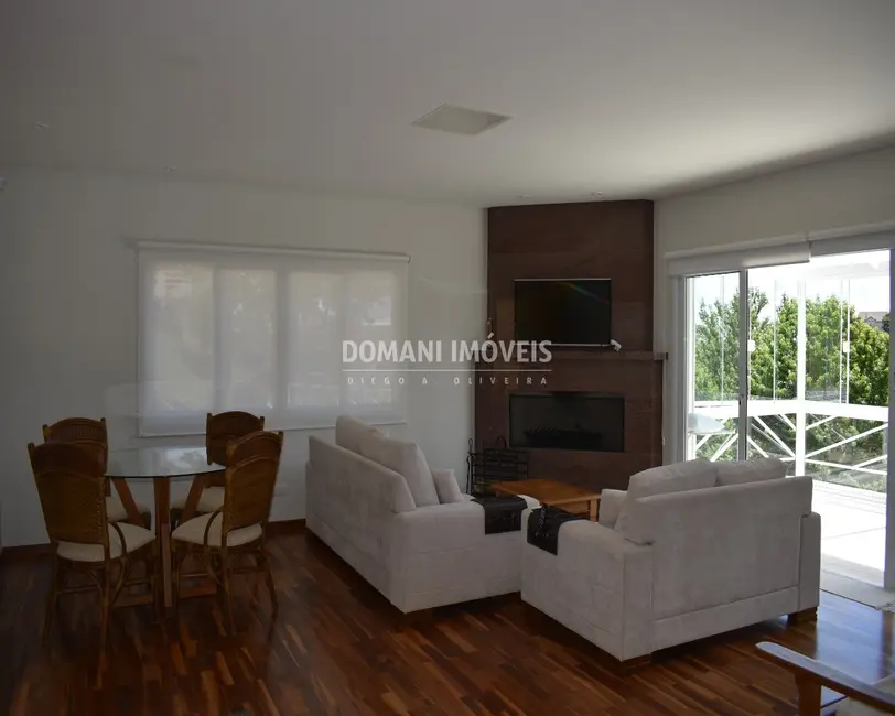 Foto 8 de Casa com 4 quartos à venda, 230m2 em Campos Do Jordao - SP